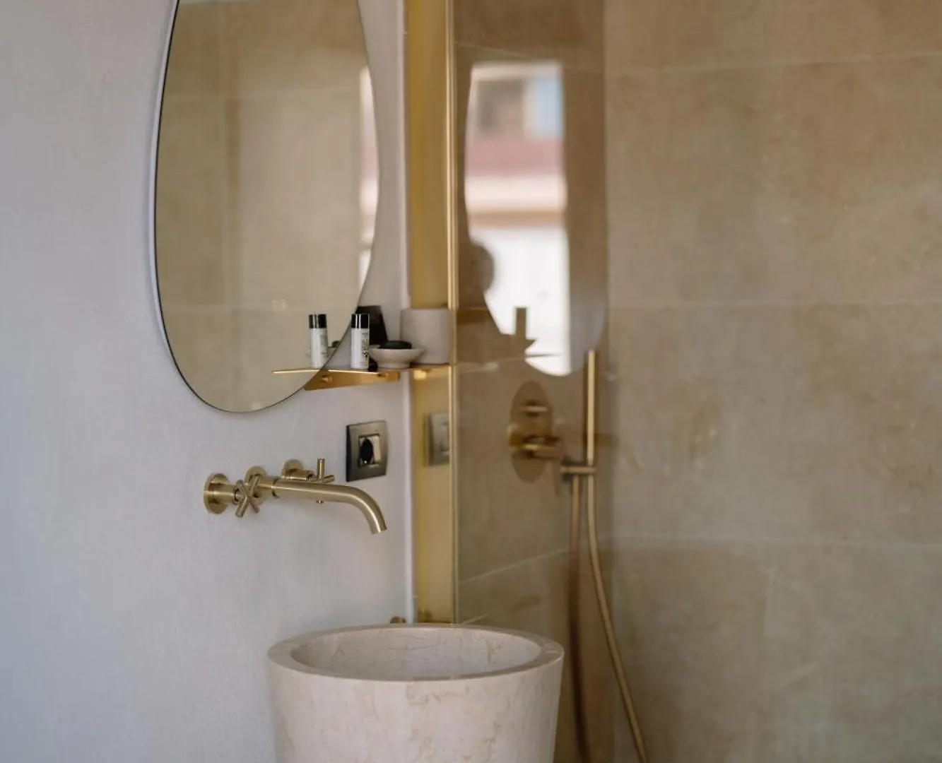 Taga Suites Katania Pensjonat